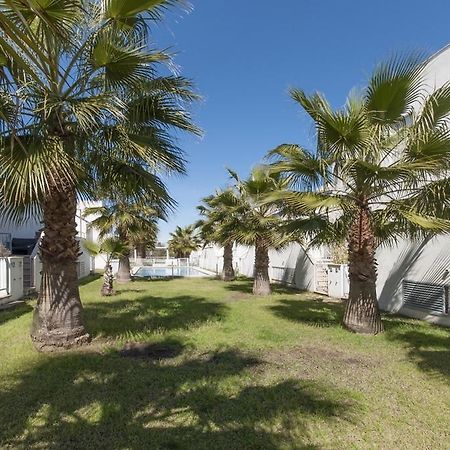 Escala Apartment Oliva Bagian luar foto