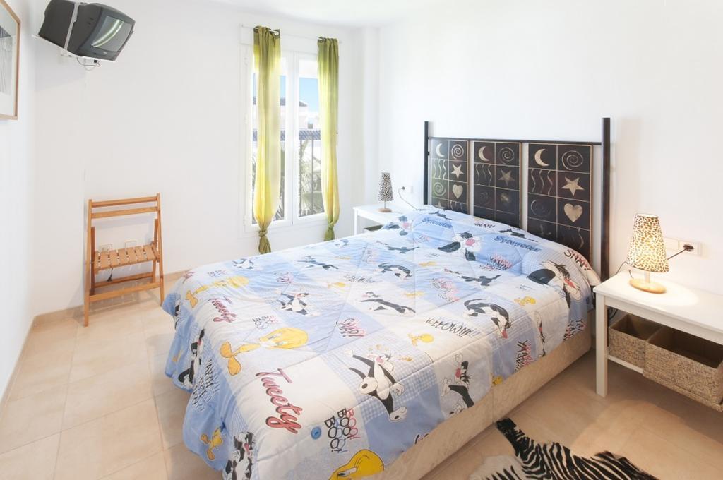 Escala Apartment Oliva Bagian luar foto