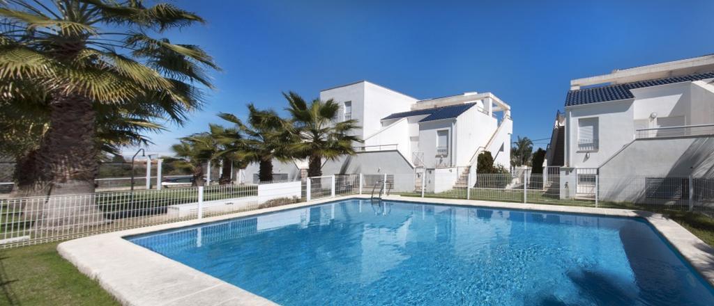Escala Apartment Oliva Bagian luar foto